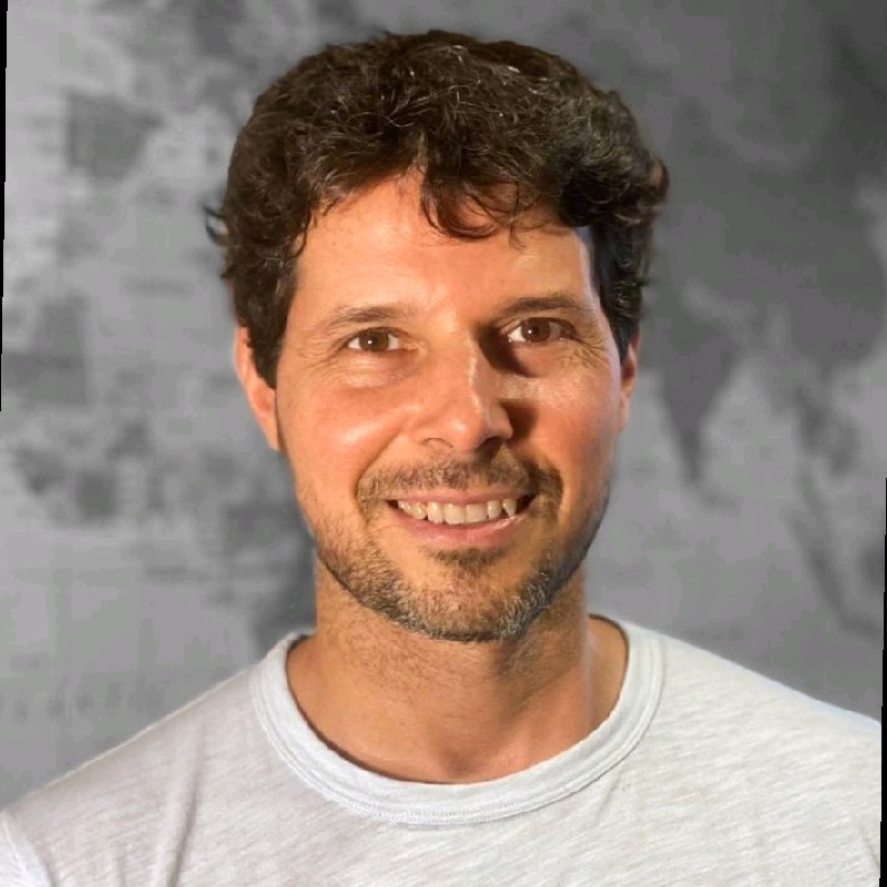 Nicolás